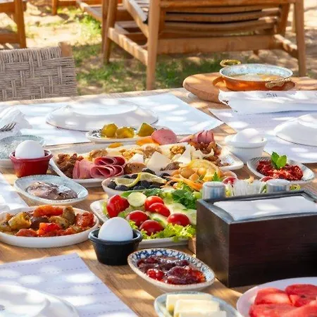 Club Kavala 3* Assos