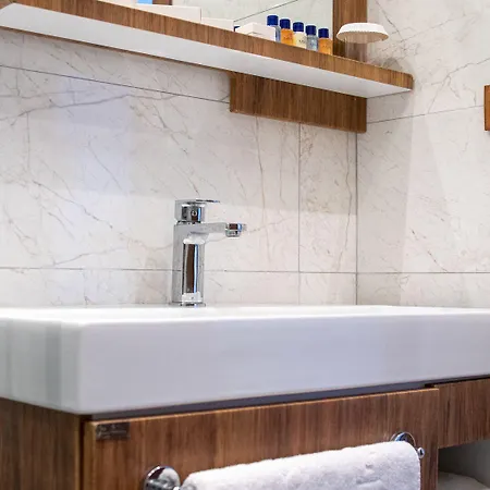 Hotel Club Kavala 3*